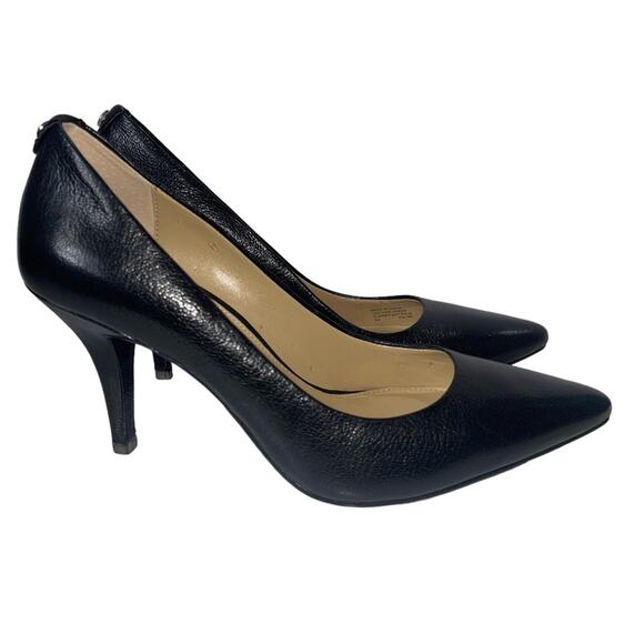 MICHAEL MICHAEL KORS Women's Black Leather Flex Leather Pump Sz 6M - Picture 4 of 5